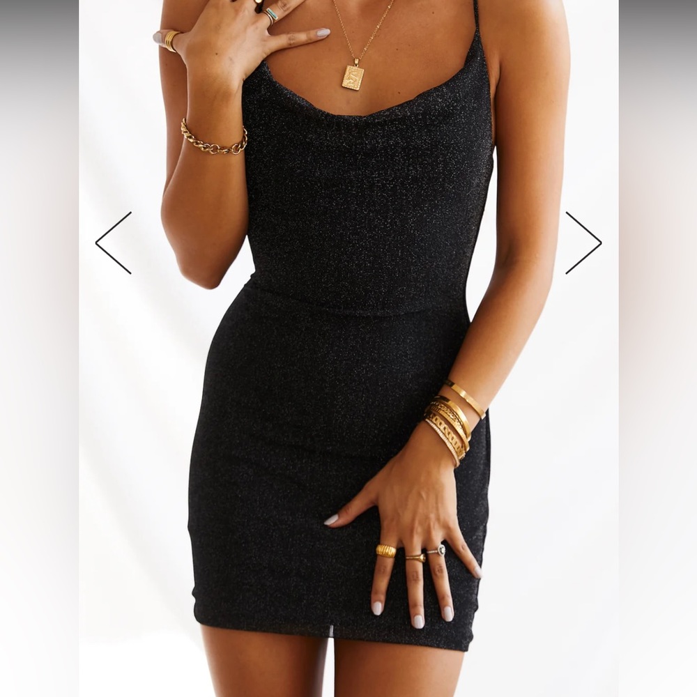 Hello Molly size 4 black dress